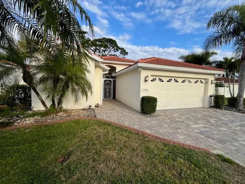 4398 SUMMERTREE ROAD, VENICE