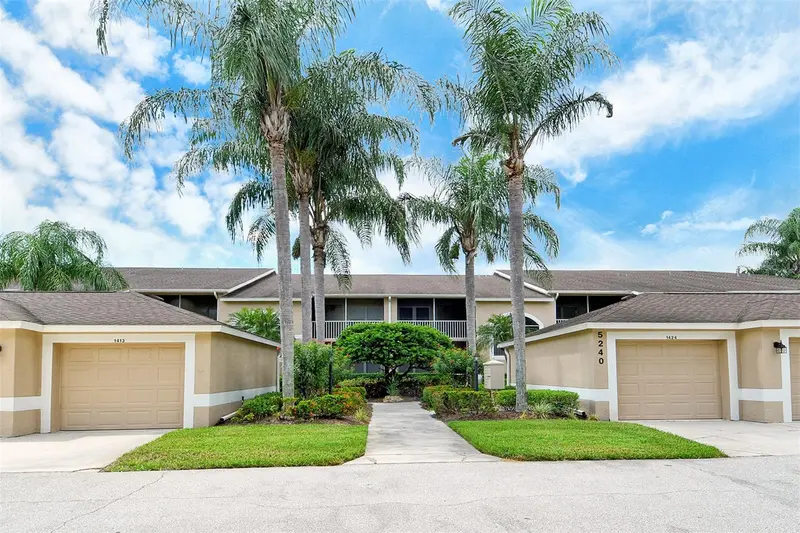 5240 HYLAND HILLS AVENUE #1415, SARASOTA