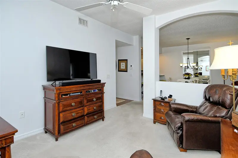 Thumbnail 36