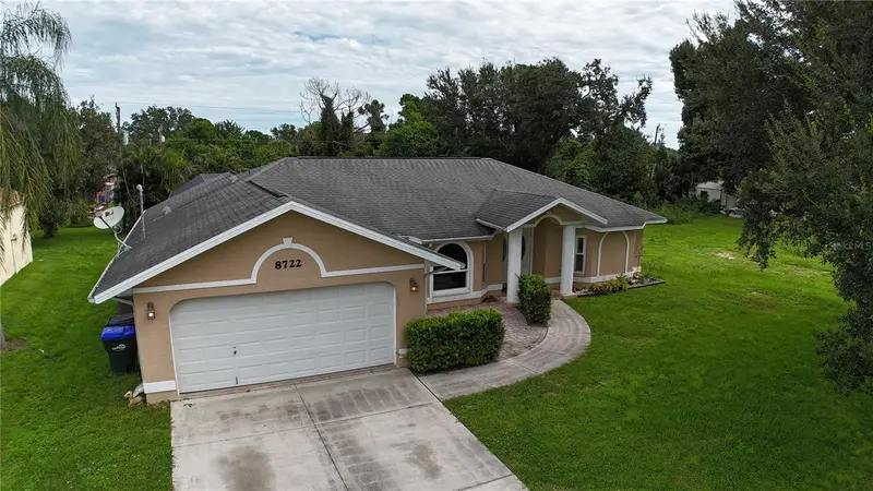 8722 ATMORE AVENUE, NORTH PORT