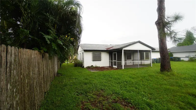 4372 ULSTER AVENUE, NORTH PORT, photo 2 of 19