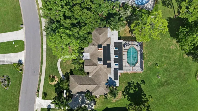 7303 WEEPING WILLOW DRIVE, SARASOTA, photo 3 of 48