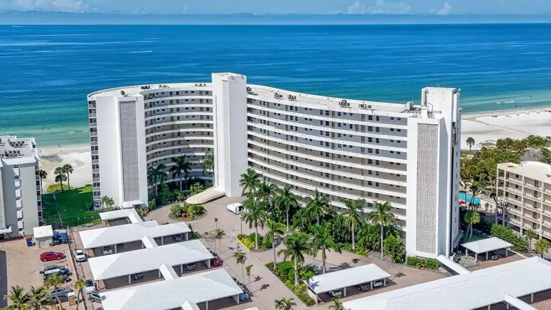 6300 MIDNIGHT PASS ROAD #1005, SARASOTA