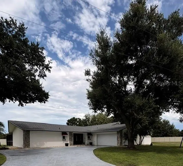1936 ROLLING GREEN CIRCLE, SARASOTA