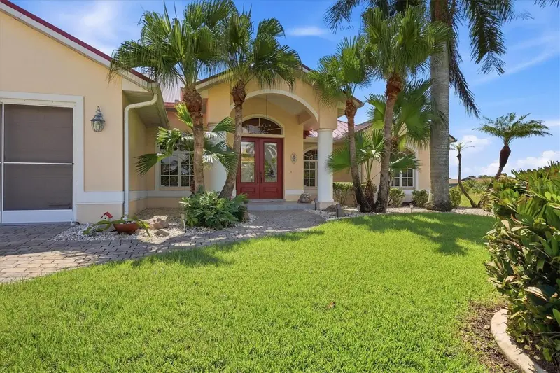 15532 ALSASK CIRCLE, PORT CHARLOTTE, photo 5 of 55