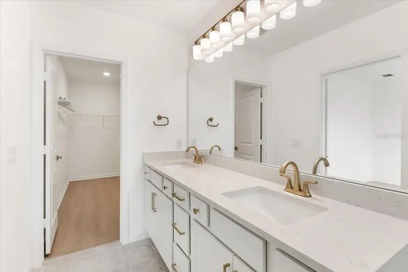 Thumbnail 19