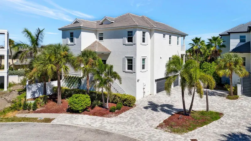 6900 BOCHI CIRCLE, SARASOTA