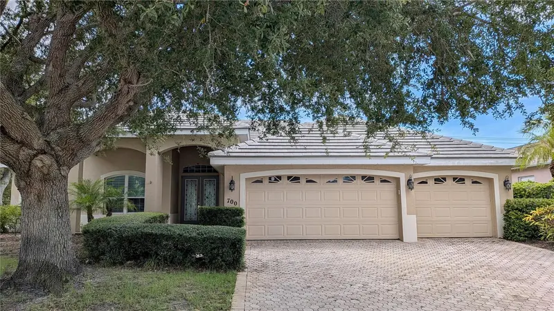 700 SHADOW BAY WAY, OSPREY