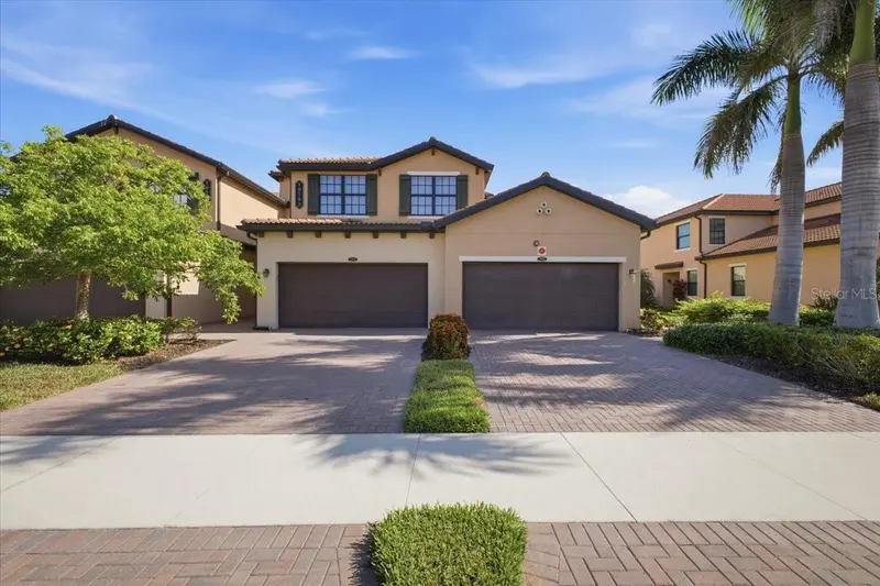 10792 TARFLOWER DRIVE #102, VENICE
