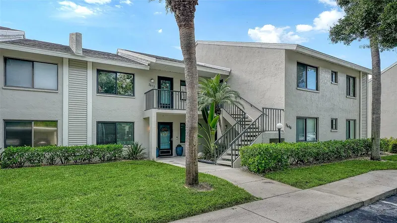 7652 EAGLE CREEK DRIVE #7598, SARASOTA