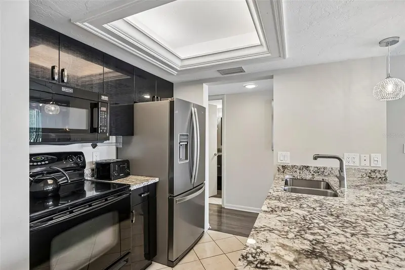 Thumbnail 33