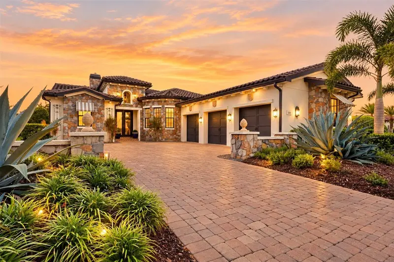 16011 DAYSAILOR TRAIL, LAKEWOOD RANCH