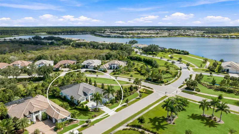 808 CROSSWIND AVENUE, SARASOTA, photo 3 of 98