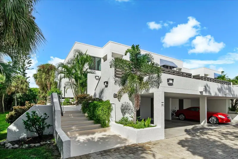 843 BAYPORT WAY #843, LONGBOAT KEY