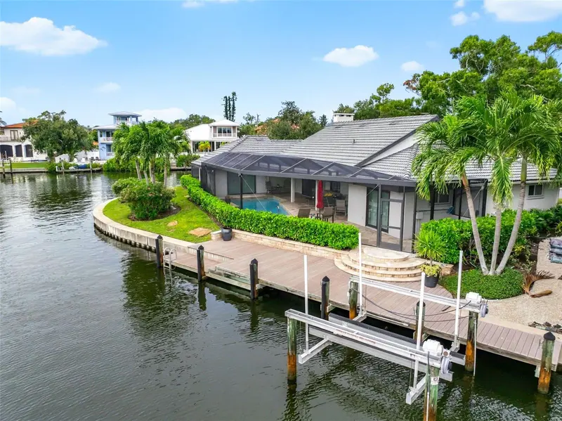 500 VENICE LANE, SARASOTA, photo 4 of 59