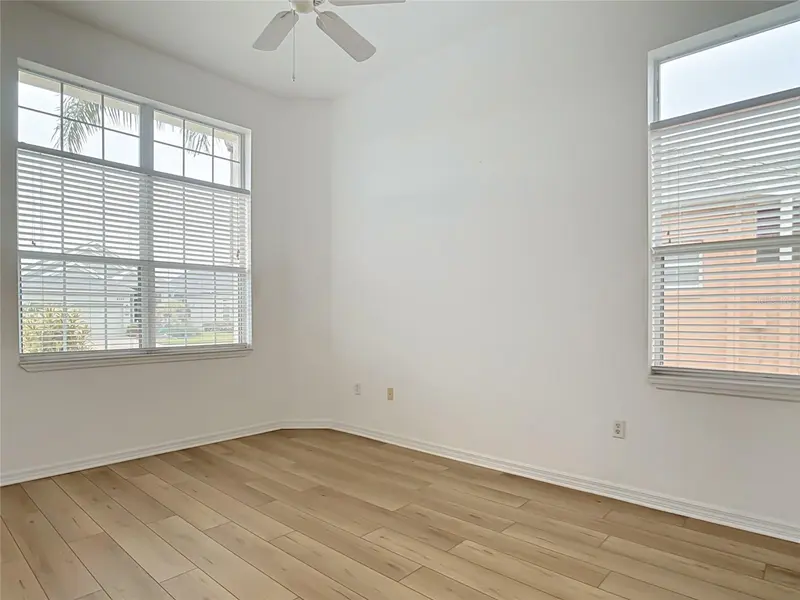 Thumbnail 18