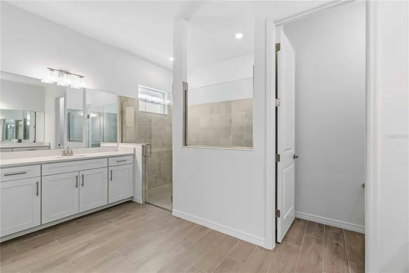 Thumbnail 16
