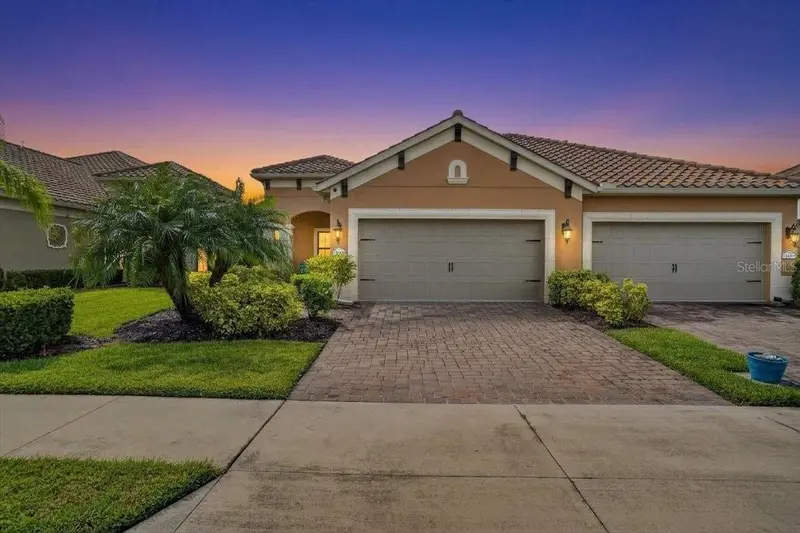 11699 OKALOOSA DRIVE, VENICE