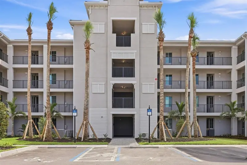 19110 SCALLOP LOOP #208, LAKEWOOD RANCH
