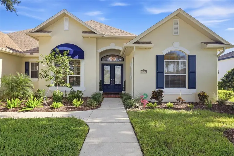 9913 LAUREL VALLEY AVENUE CIRCLE, BRADENTON