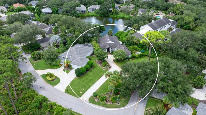 17 BAYHEAD LANE, OSPREY