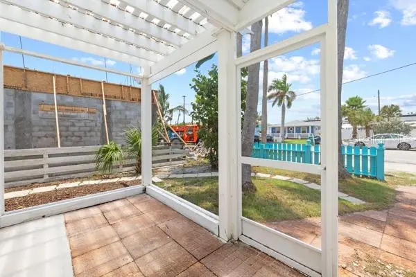 108 9TH ST #1, BRADENTON BEACH, photo 5 of 50