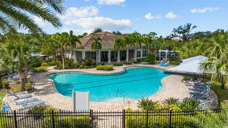 2924 ORIOLE DRIVE, SARASOTA, photo 3 of 43