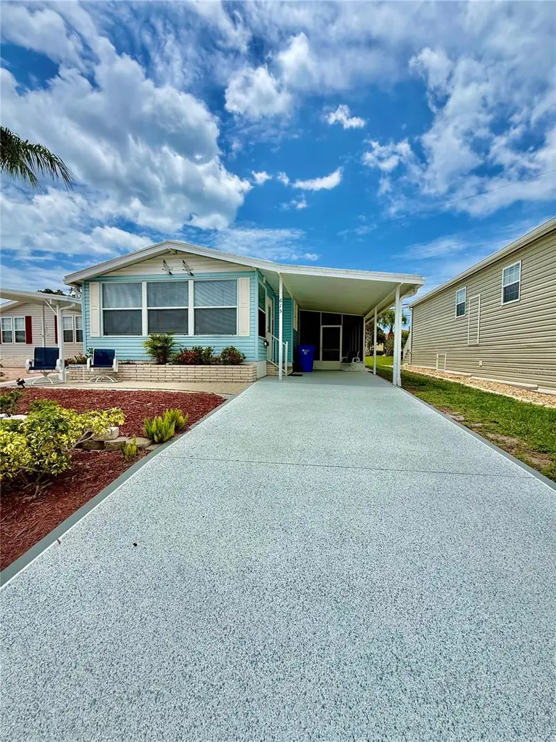 615 GREEN CIRCLE, VENICE