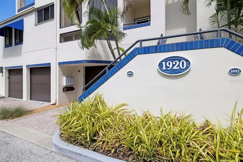 1920 HARBOURSIDE DRIVE #1003, LONGBOAT KEY, photo 3 of 90