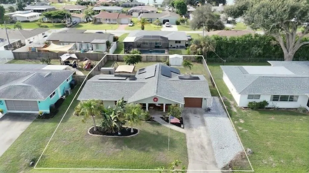 Ariel featuring modern updates 412 Redwood Dr Venice FL