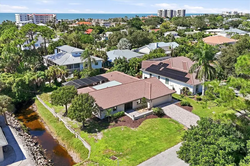 620 HIBISCUS DRIVE, VENICE, photo 3 of 40