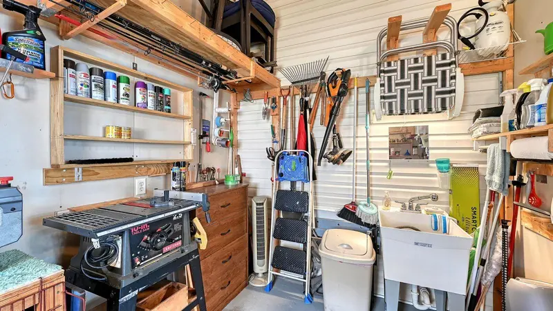 Thumbnail 37