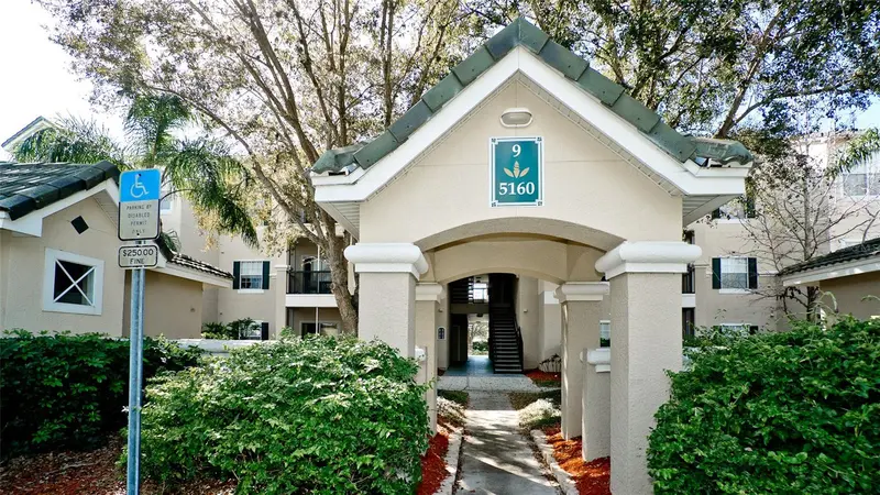 5160 NORTHRIDGE ROAD #201, SARASOTA