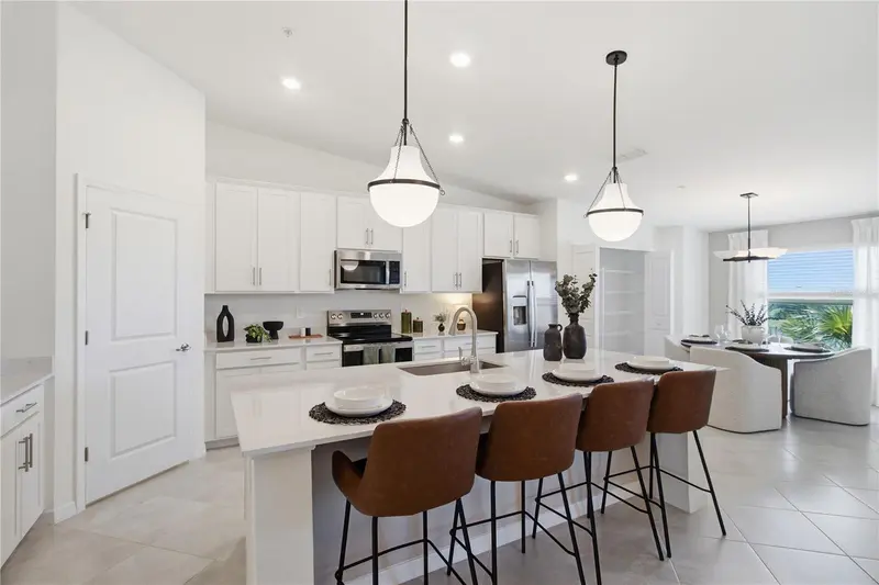 18911 SCALLOP LOOP #103, LAKEWOOD RANCH, photo 5 of 47