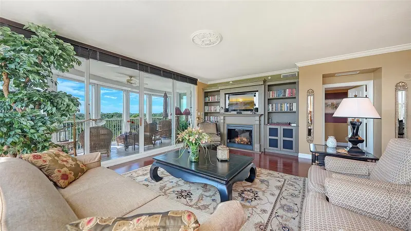 Thumbnail 26