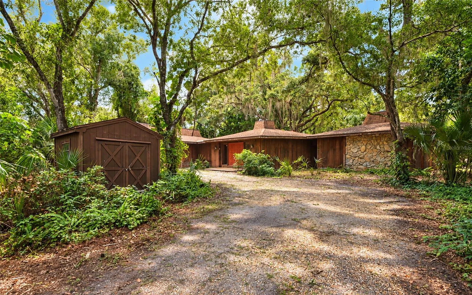 Unbelievably Private 1 Acre Wooded Setting Minutes From Downtown and UTC