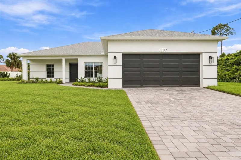 1837 REMUS AVENUE, NORTH PORT