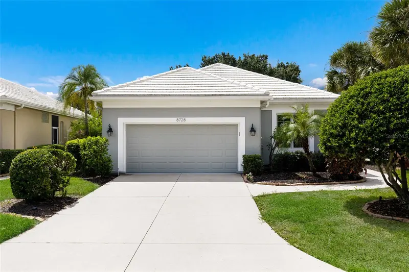 8728 52ND DRIVE, BRADENTON