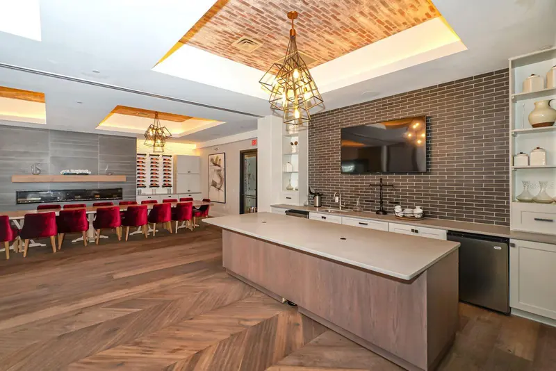 Thumbnail 54