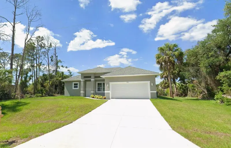 2231 VANCOUVER LANE, NORTH PORT