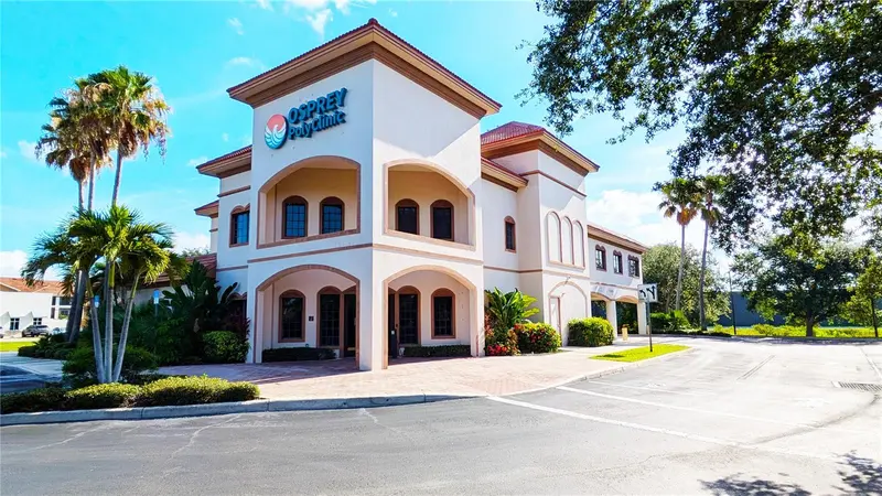 1307 TAMIAMI TRAIL, OSPREY, photo 2 of 10