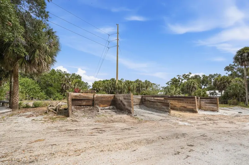 1576 RANCH ROAD, NOKOMIS, photo 2 of 15