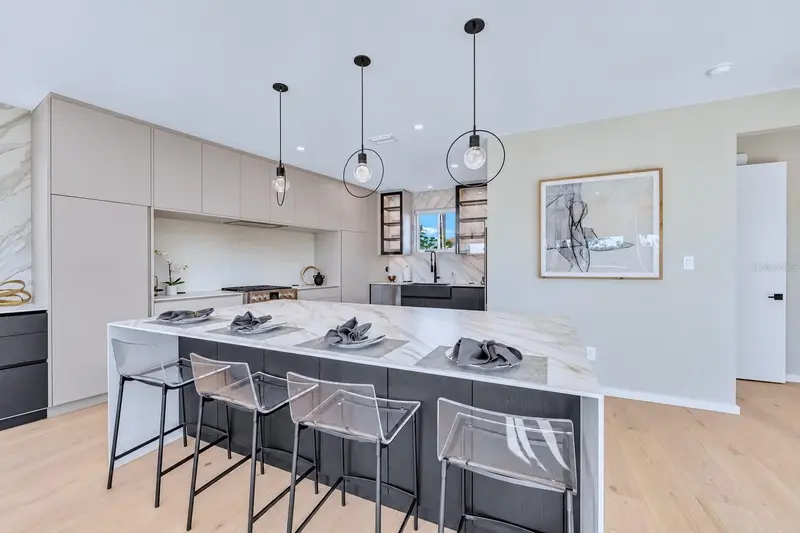 Thumbnail 34