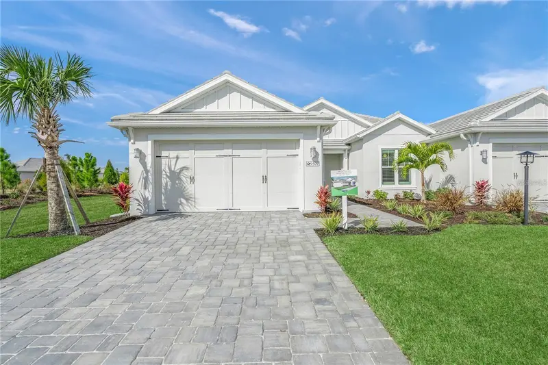 9521 LUNAR DOVE DRIVE, SARASOTA