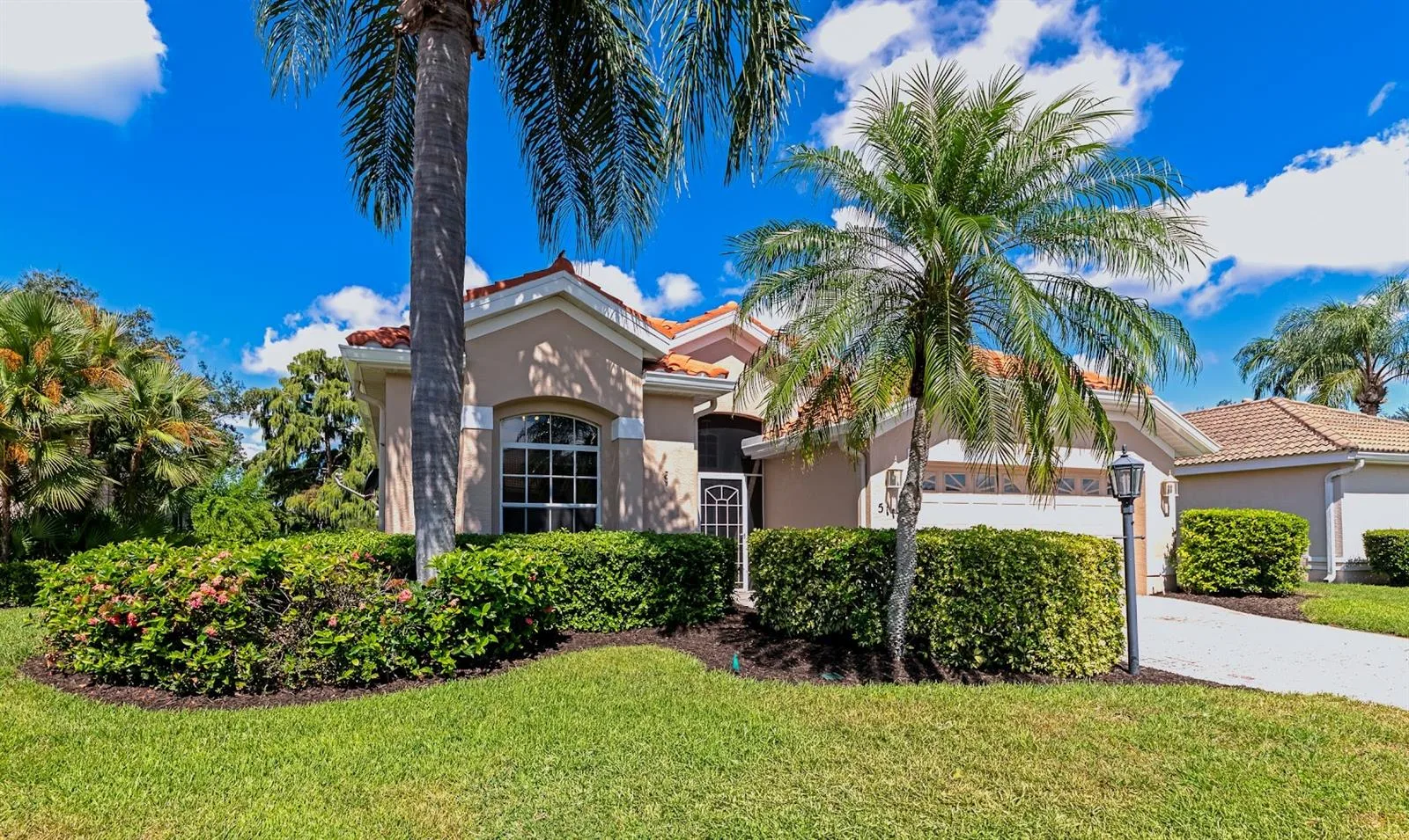 New 2025 tile roof w/ warranty, landscape maintenance free.