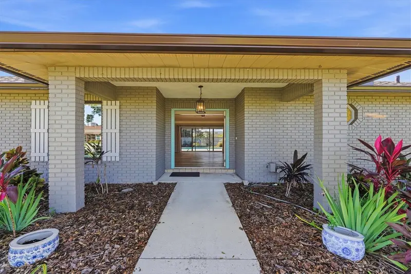 6993 COUNTRY LAKES CIRCLE, SARASOTA