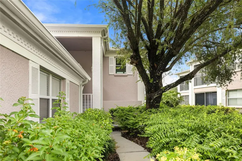 5610 SHEFFIELD GREENE CIRCLE #6, SARASOTA, photo 4 of 54