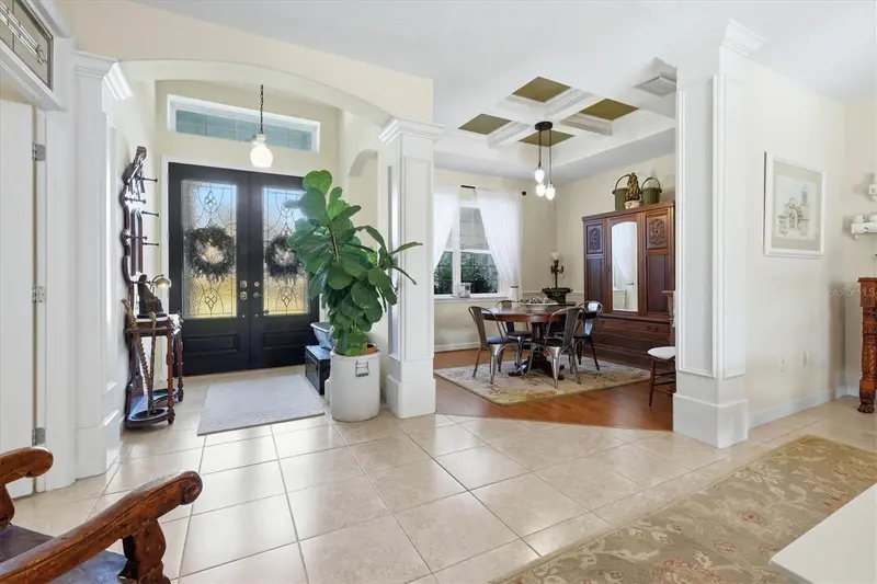 1753 KINGSDOWN DRIVE, SARASOTA, photo 3 of 42
