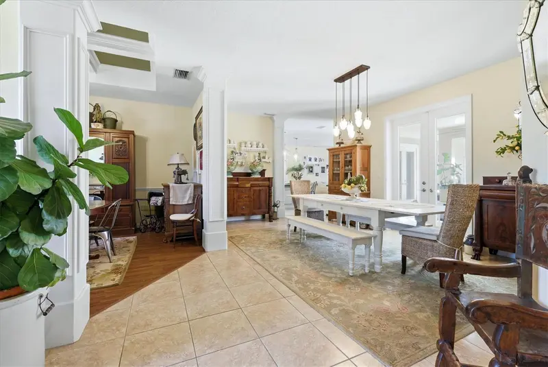 1753 KINGSDOWN DRIVE, SARASOTA, photo 4 of 42