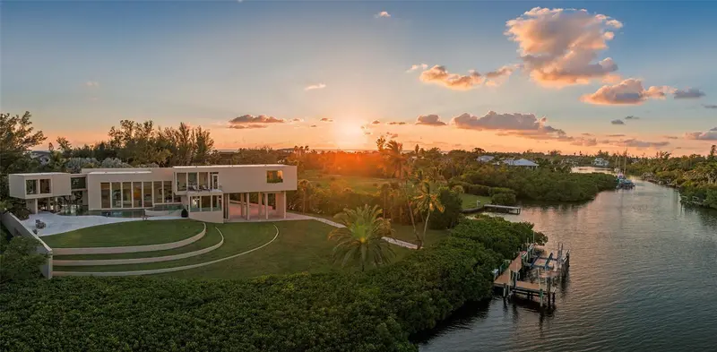 6610 GULF OF MEXICO DRIVE, LONGBOAT KEY, photo 2 of 100
